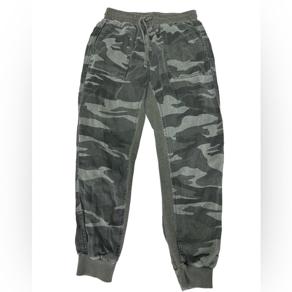 Camo Women’s Joggers XS by Splendid. Very Good